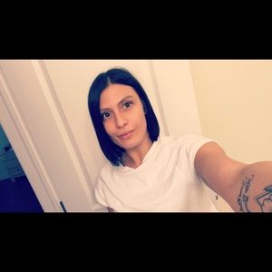 Meet your Posher, Vanessa